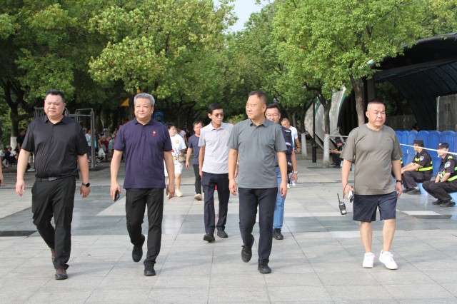 图片 1.jpg 图片 1.jpg